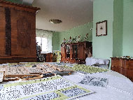 Blick in die Ausstellung ( Museum Gschenhaus)